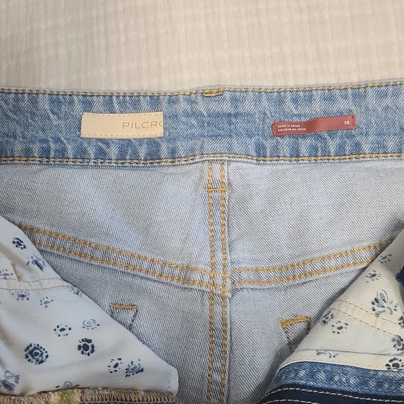 Pilcro Vintage Straight Jeans Aztec Print Stripe Light Wash Size 28 - Picture 8 of 8